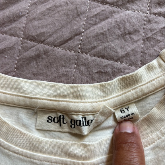 Soft Gallery | Organic Tee - Picture 4 of 6
